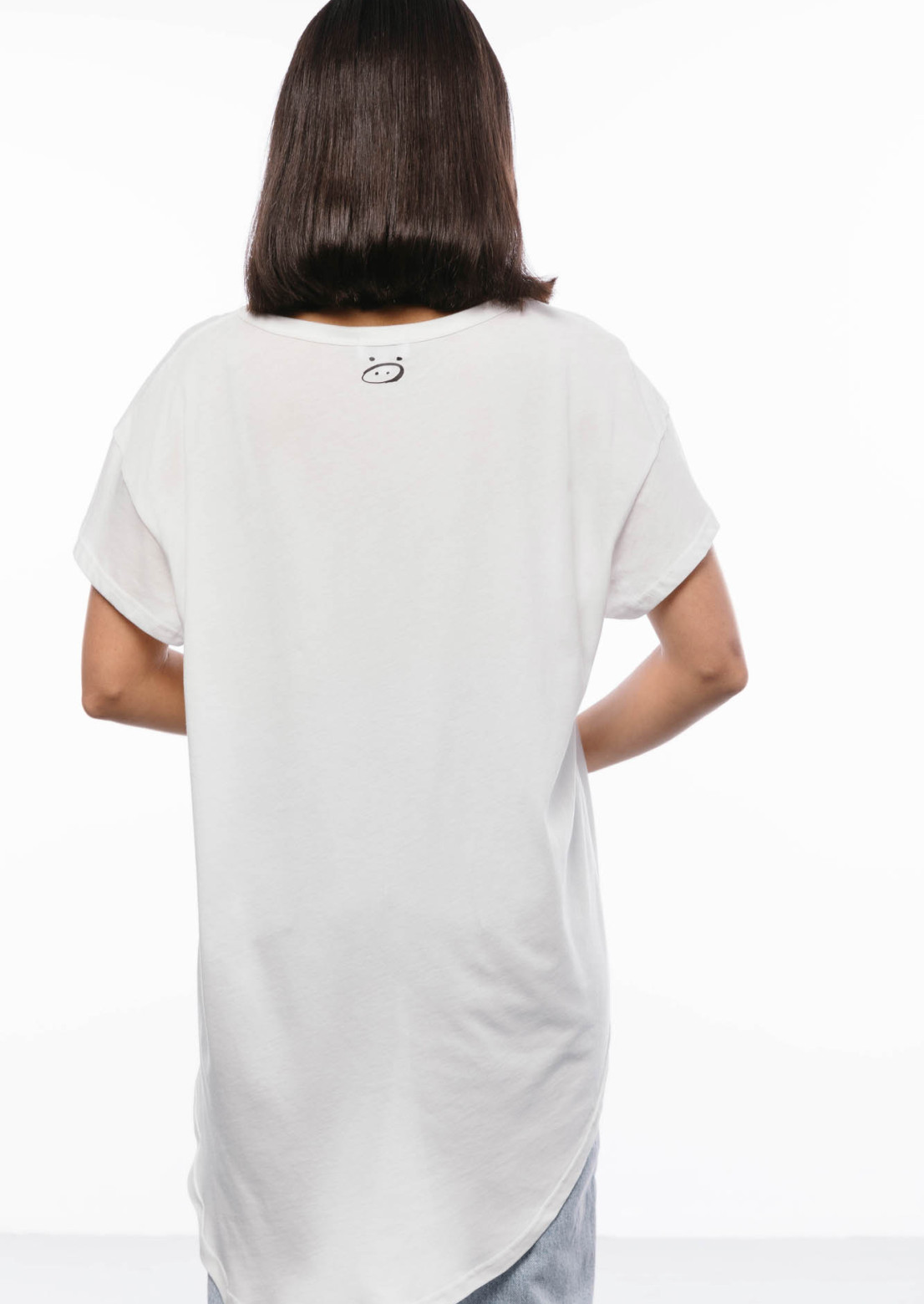 White T-shirt with a tail made of jersey